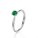 Pierścionek z białego złota ze szmaragdem AJPZ_114